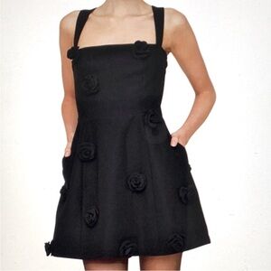 NWT Avec Les Filles Rosette Appliqué Mini Dress Black Size 12 *